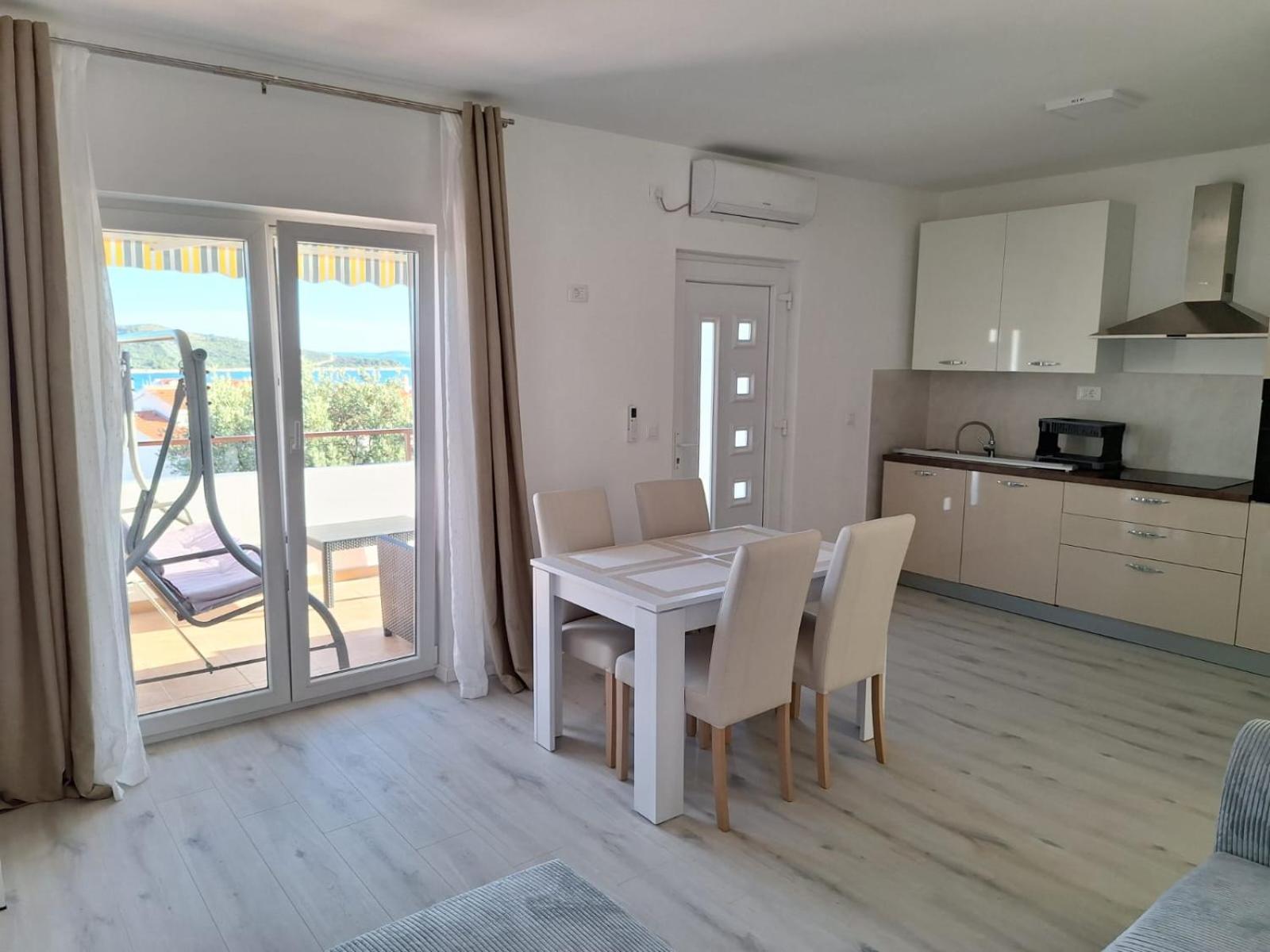 Apartment Mara Primošten Oda fotoğraf
